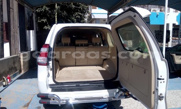 Acheter Occasion Voiture Toyota Prado Blanc à Dakar, Dakar Acheter Occasion Voiture Toyota Prado Blanc à Dakar, Dakar