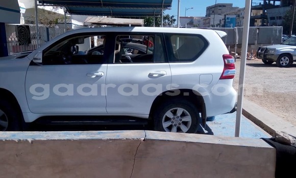 Acheter Occasion Voiture Toyota Prado Blanc à Dakar, Dakar Acheter Occasion Voiture Toyota Prado Blanc à Dakar, Dakar