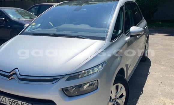 Buy Import Citroen C4 Picasso Silver Car in Dakar in Dakar Buy Import Citroen C4 Picasso Silver Car in Dakar in Dakar