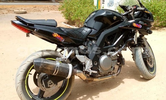 Acheter Occasion Moto Suzuki SV Gris à Bambey, Diourbel Acheter Occasion Moto Suzuki SV Gris à Bambey, Diourbel