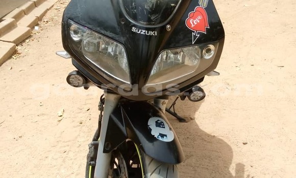 Acheter Occasion Moto Suzuki SV Gris à Bambey, Diourbel Acheter Occasion Moto Suzuki SV Gris à Bambey, Diourbel