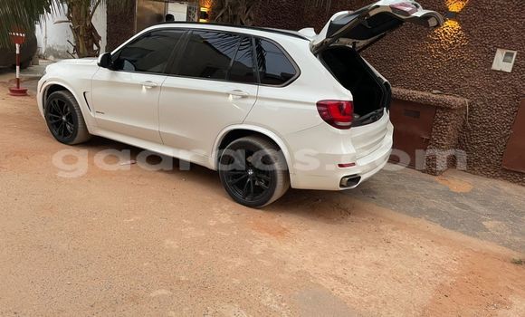 Acheter Import Voiture BMW X6 M Blanc à Dakar, Dakar Acheter Import Voiture BMW X6 M Blanc à Dakar, Dakar