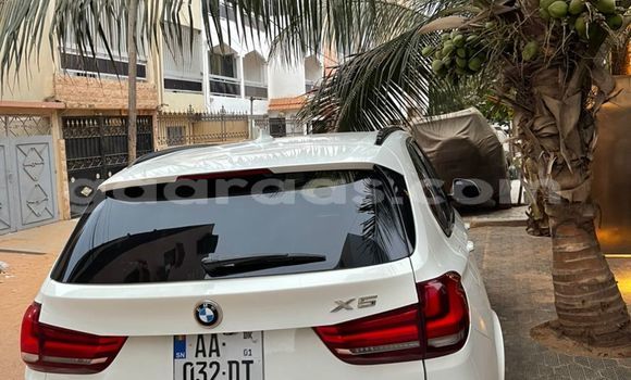 Acheter Import Voiture BMW X6 M Blanc à Dakar, Dakar Acheter Import Voiture BMW X6 M Blanc à Dakar, Dakar