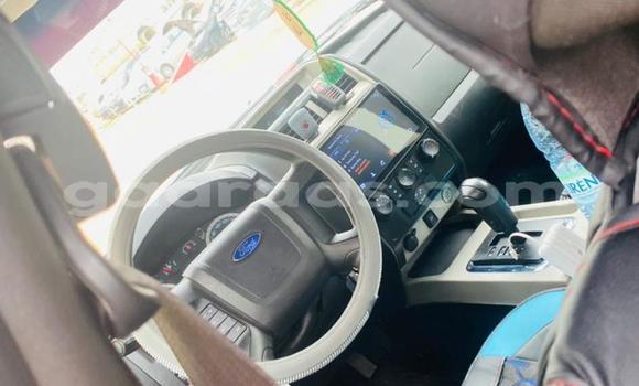 Acheter Occasion Voiture Ford Escape Gris à Dakar, Dakar Acheter Occasion Voiture Ford Escape Gris à Dakar, Dakar