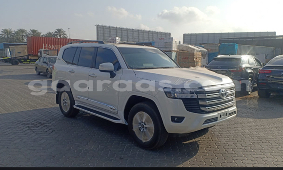 Buy Import Toyota Land Cruiser Black Car in Dakar in Dakar
