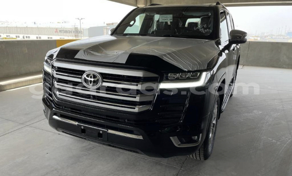 Buy Import Toyota Land Cruiser Black Car in Dakar in Dakar Buy Import Toyota Land Cruiser Black Car in Dakar in Dakar