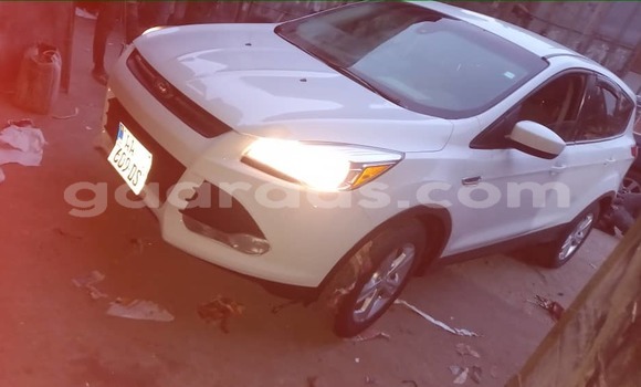Acheter Occasion Voiture Ford Escape Blanc à Dakar, Dakar Acheter Occasion Voiture Ford Escape Blanc à Dakar, Dakar