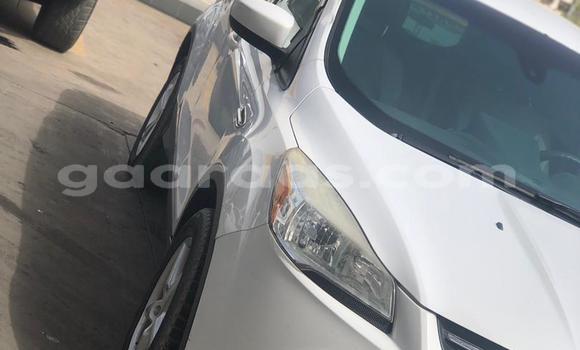 Acheter Occasion Voiture Ford Escape Blanc à Dakar, Dakar Acheter Occasion Voiture Ford Escape Blanc à Dakar, Dakar