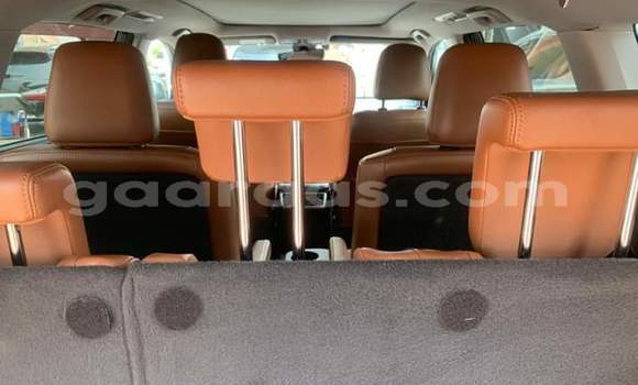 Dieundeu Occasion Toyota Highlander White Auto in Dakar in Dakar Dieundeu Occasion Toyota Highlander White Auto in Dakar in Dakar