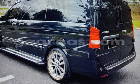 Acheter Occasion Voiture Mercedes‒Benz Vito Noir à Dakar, Dakar Acheter Occasion Voiture Mercedes‒Benz Vito Noir à Dakar, Dakar