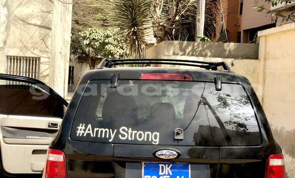 Acheter Occasion Voiture Ford Escape Noir à Dakar, Dakar Acheter Occasion Voiture Ford Escape Noir à Dakar, Dakar