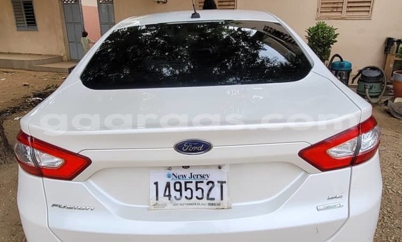 Buy Import Hyundai Chorus Beige Truck in Dakar in Dakar Buy Import Hyundai Chorus Beige Truck in Dakar in Dakar