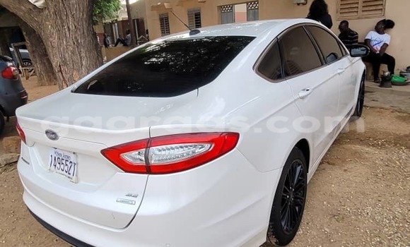 Buy Import Hyundai Chorus Beige Truck in Dakar in Dakar Buy Import Hyundai Chorus Beige Truck in Dakar in Dakar