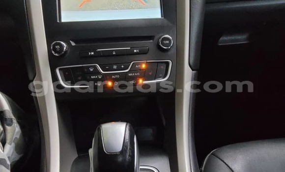 Buy Import Hyundai Chorus Beige Truck in Dakar in Dakar Buy Import Hyundai Chorus Beige Truck in Dakar in Dakar