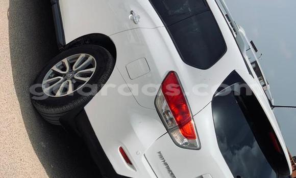 Dieundeu Imported Nissan Pathfinder White Auto in Dakar in Dakar Dieundeu Imported Nissan Pathfinder White Auto in Dakar in Dakar