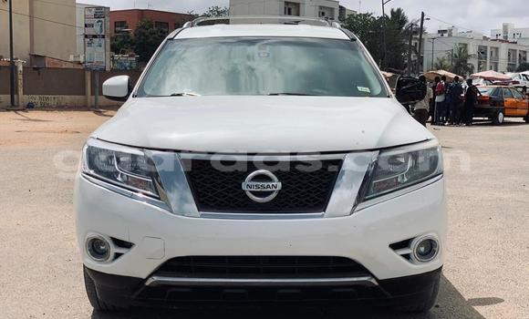 Dieundeu Imported Nissan Pathfinder White Auto in Dakar in Dakar Dieundeu Imported Nissan Pathfinder White Auto in Dakar in Dakar