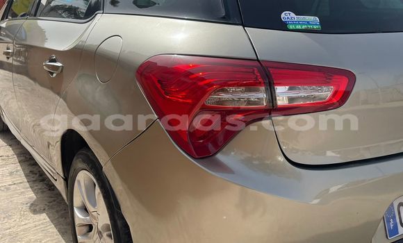 Acheter Import Voiture Citroen DS5 Beige à Dakar, Dakar Acheter Import Voiture Citroen DS5 Beige à Dakar, Dakar