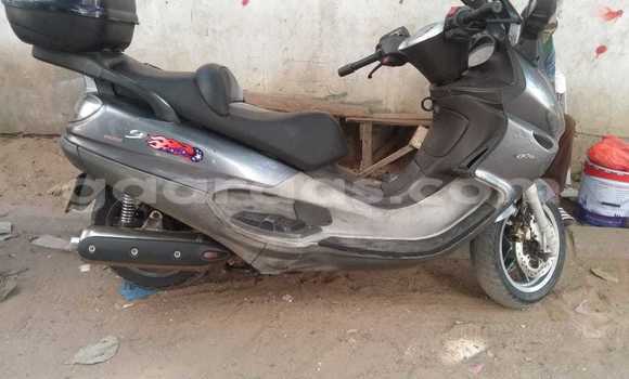 Acheter Neuf Moto Piaggio X9 Gris à Dakar, Dakar Acheter Neuf Moto Piaggio X9 Gris à Dakar, Dakar