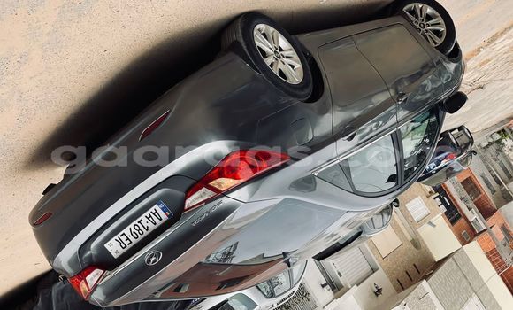 Dieundeu Occasion Hyundai Sonata Silver Auto in Dakar in Dakar Dieundeu Occasion Hyundai Sonata Silver Auto in Dakar in Dakar