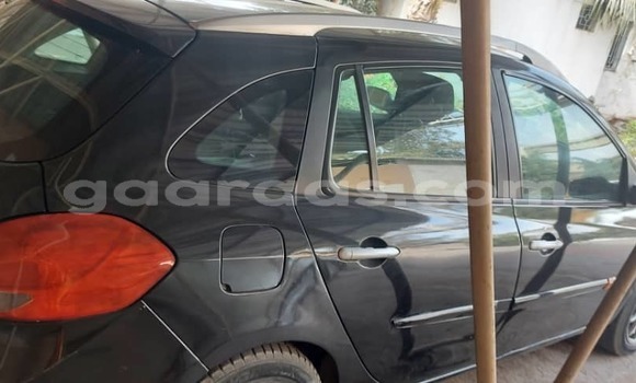 Acheter Occasion Voiture Renault Clio Noir à Dakar, Dakar Acheter Occasion Voiture Renault Clio Noir à Dakar, Dakar