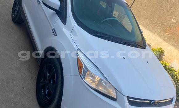 Acheter Occasion Voiture Ford Escape Blanc à Dakar, Dakar Acheter Occasion Voiture Ford Escape Blanc à Dakar, Dakar