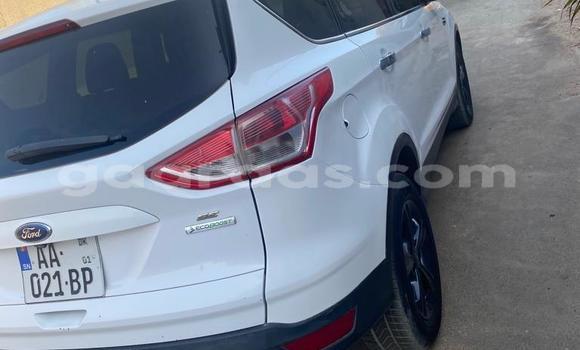 Acheter Occasion Voiture Ford Escape Blanc à Dakar, Dakar Acheter Occasion Voiture Ford Escape Blanc à Dakar, Dakar
