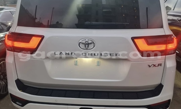 Buy Import Toyota Land Cruiser White Car in Dakar in Dakar Buy Import Toyota Land Cruiser White Car in Dakar in Dakar