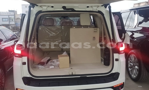 Buy Import Toyota Land Cruiser White Car in Dakar in Dakar Buy Import Toyota Land Cruiser White Car in Dakar in Dakar