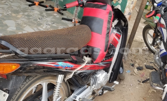 Buy Used Haojue Lucky Red Bike in Medina Gounas in Kolda Buy Used Haojue Lucky Red Bike in Medina Gounas in Kolda