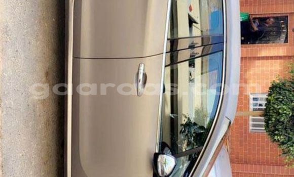 Dieundeu Occasion Peugeot 208 Beige Auto in Dakar in Dakar Dieundeu Occasion Peugeot 208 Beige Auto in Dakar in Dakar