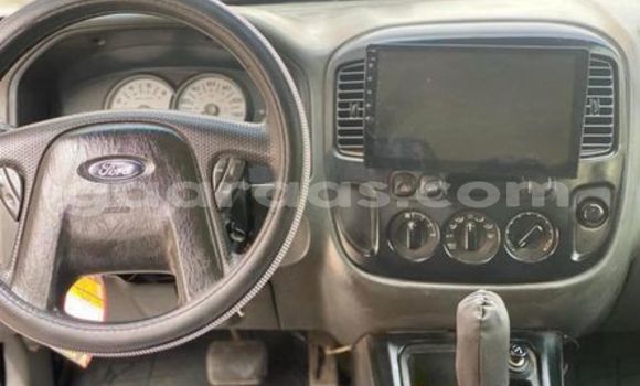 Acheter Occasion Voiture Ford Escape Noir à Dakar, Dakar Acheter Occasion Voiture Ford Escape Noir à Dakar, Dakar