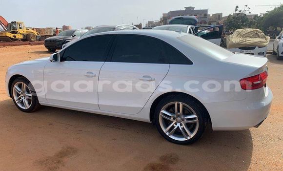 Acheter Occasion Voiture Audi A4 Blanc à Dakar, Dakar Acheter Occasion Voiture Audi A4 Blanc à Dakar, Dakar