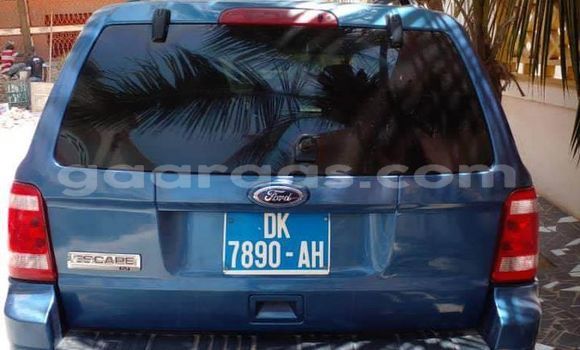 Acheter Occasion Voiture Ford Escape Bleu à Dakar, Dakar Acheter Occasion Voiture Ford Escape Bleu à Dakar, Dakar