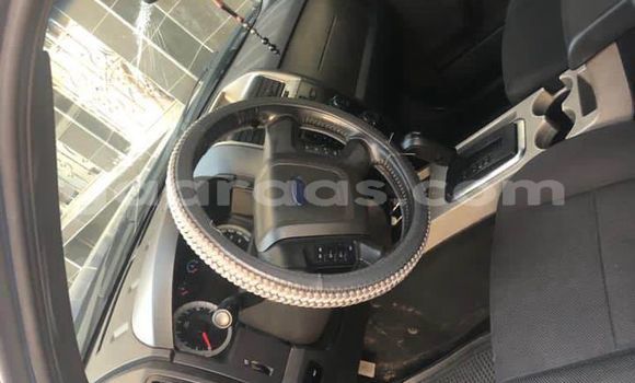 Acheter Occasion Voiture Ford Escape Bleu à Dakar, Dakar Acheter Occasion Voiture Ford Escape Bleu à Dakar, Dakar