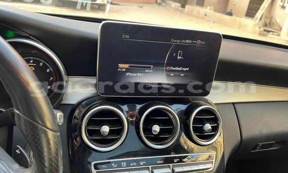 Acheter Occasion Voiture Mercedes‒Benz C–Class Noir à Dakar, Dakar Acheter Occasion Voiture Mercedes‒Benz C–Class Noir à Dakar, Dakar