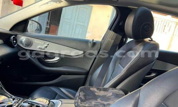 Acheter Occasion Voiture Mercedes‒Benz C–Class Noir à Dakar, Dakar Acheter Occasion Voiture Mercedes‒Benz C–Class Noir à Dakar, Dakar