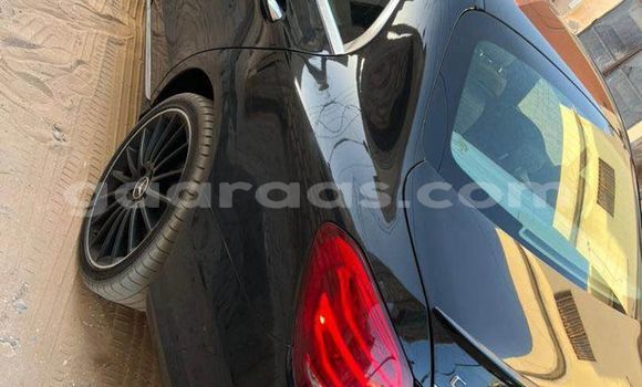 Acheter Occasion Voiture Mercedes‒Benz C–Class Noir à Dakar, Dakar Acheter Occasion Voiture Mercedes‒Benz C–Class Noir à Dakar, Dakar