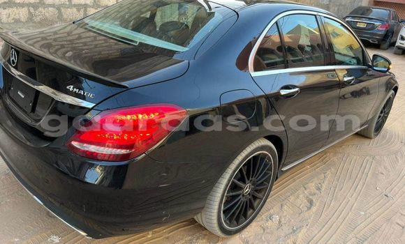 Acheter Occasion Voiture Mercedes‒Benz C–Class Noir à Dakar, Dakar Acheter Occasion Voiture Mercedes‒Benz C–Class Noir à Dakar, Dakar