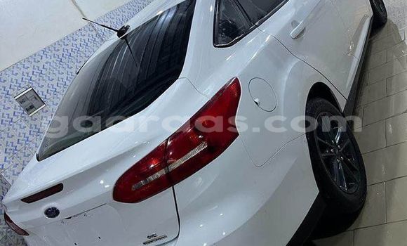Acheter Occasion Voiture Ford Focus Blanc à Dakar, Dakar Acheter Occasion Voiture Ford Focus Blanc à Dakar, Dakar