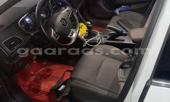 Acheter Occasion Voiture Renault Megane Blanc à Dakar, Dakar Acheter Occasion Voiture Renault Megane Blanc à Dakar, Dakar