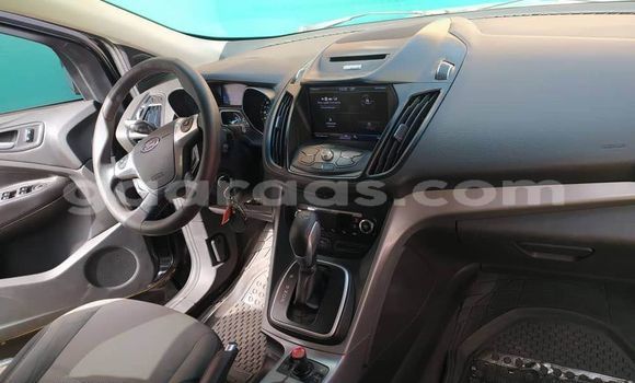 Acheter Occasion Voiture Ford Escape Bleu à Dakar, Dakar Acheter Occasion Voiture Ford Escape Bleu à Dakar, Dakar