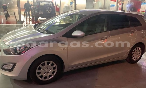 Dieundeu Occasion Hyundai i30 Silver Auto in Dakar in Dakar Dieundeu Occasion Hyundai i30 Silver Auto in Dakar in Dakar