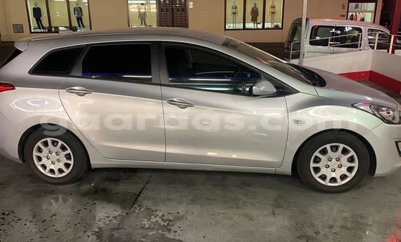 Dieundeu Occasion Hyundai i30 Silver Auto in Dakar in Dakar Dieundeu Occasion Hyundai i30 Silver Auto in Dakar in Dakar