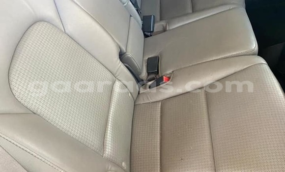 Dieundeu Occasion Hyundai Santa Fe White Auto in Dakar in Dakar Dieundeu Occasion Hyundai Santa Fe White Auto in Dakar in Dakar