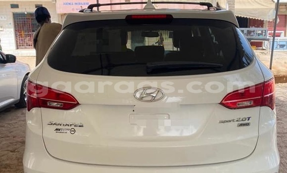 Dieundeu Occasion Hyundai Santa Fe White Auto in Dakar in Dakar Dieundeu Occasion Hyundai Santa Fe White Auto in Dakar in Dakar