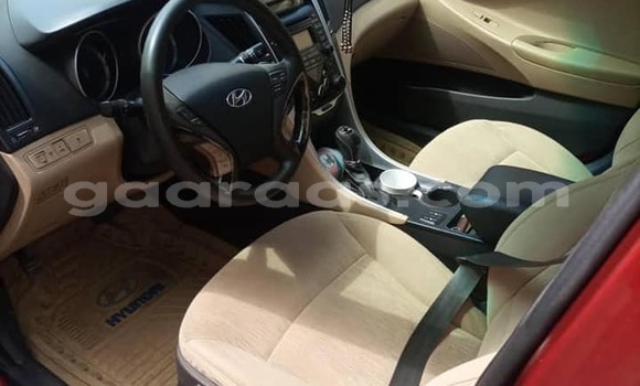 Dieundeu Occasion Hyundai Sonata Red Auto in Dakar in Dakar Dieundeu Occasion Hyundai Sonata Red Auto in Dakar in Dakar