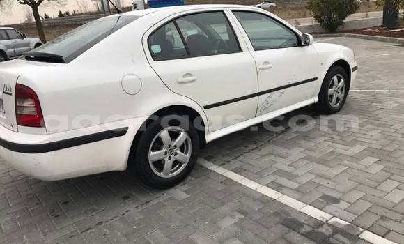 Acheter Occasion Voiture Skoda Fabia Blanc à Dakar, Dakar