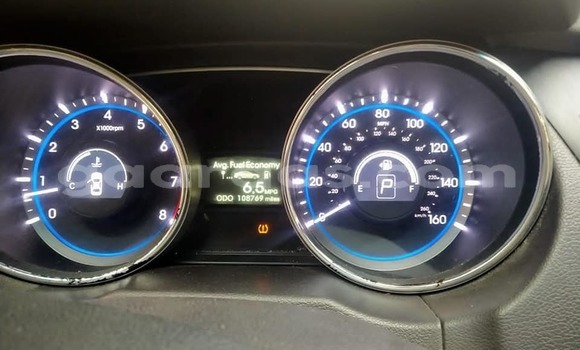 Dieundeu Occasion Hyundai Sonata White Auto in Dakar in Dakar Dieundeu Occasion Hyundai Sonata White Auto in Dakar in Dakar