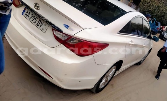 Dieundeu Occasion Hyundai Sonata White Auto in Dakar in Dakar Dieundeu Occasion Hyundai Sonata White Auto in Dakar in Dakar