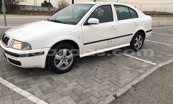 Dieundeu Occasion Skoda Fabia White Auto in Dakar in Dakar Dieundeu Occasion Skoda Fabia White Auto in Dakar in Dakar